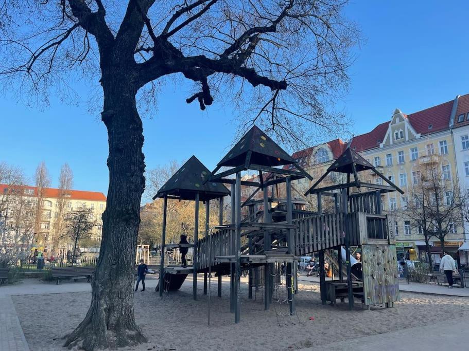 2 Zimmer Apartment Mit Parkplatz Berlin Eksteriør billede