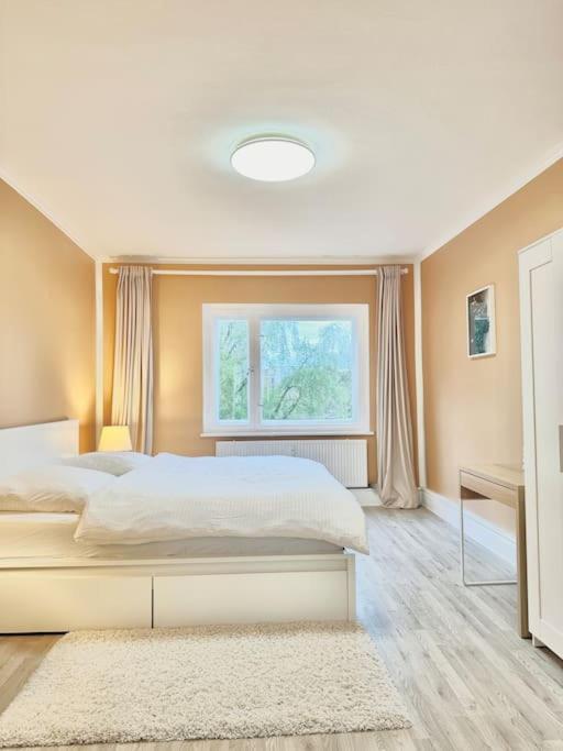 2 Zimmer Apartment Mit Parkplatz Berlin Eksteriør billede