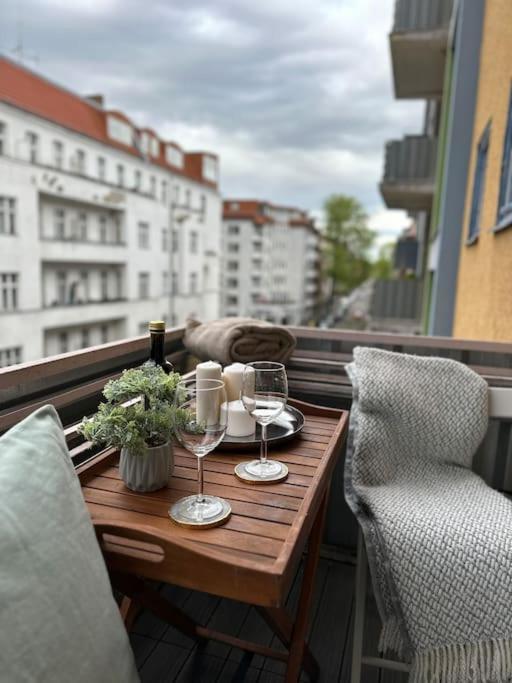 2 Zimmer Apartment Mit Parkplatz Berlin Eksteriør billede